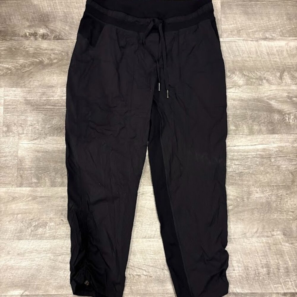 Lululemon Black Cropped Jogger Pants